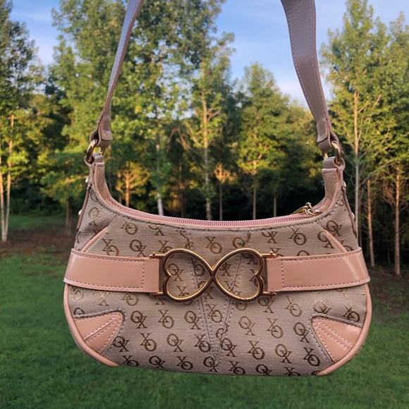 xoxo shoulder bag